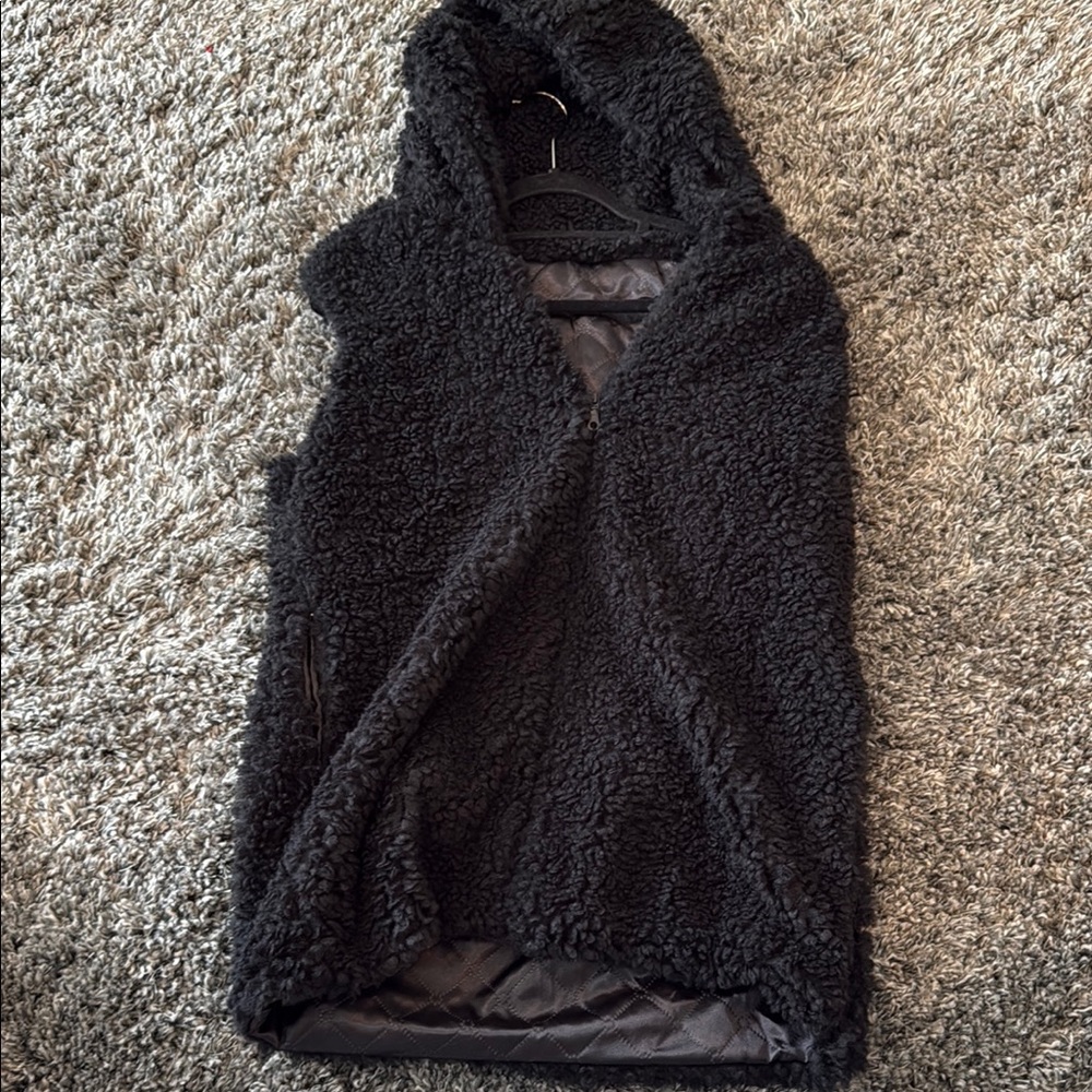 NWT Cozy Black Sherpa Hoodie Vest from The Snooki Shop with Zipper